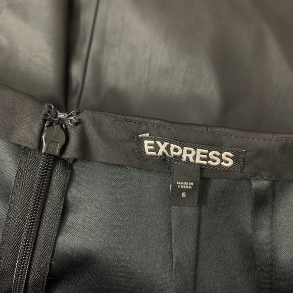 Express Pleated Faux Leather Mini Skirt Grommet - Picture 5 of 6